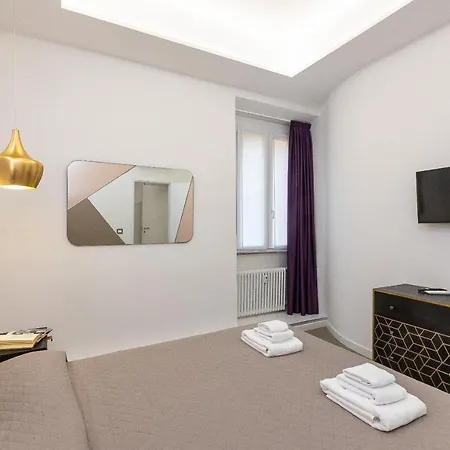 Lovely New Home, Piazza San Cosimato! 아파트 로마