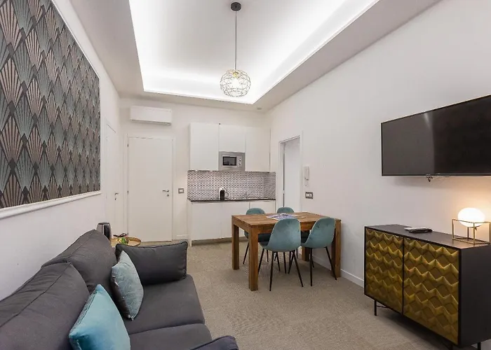 Lovely New Home, Piazza San Cosimato! *